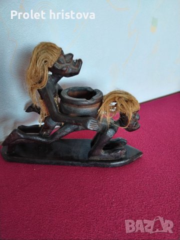 Пепелник, снимка 1