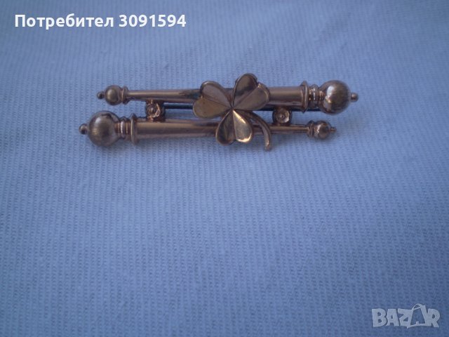 Стара Викторианска позлатена брошка детелина
