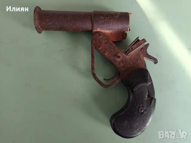 Сигнален пистолет , снимка 2 - Антикварни и старинни предмети - 49192545