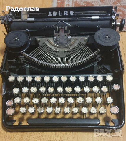 Пишещи машини Адлер,Олимпия,Континентал,Ерика,Триумф, снимка 6 - Антикварни и старинни предмети - 37339405
