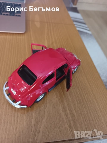 Фолксваген VW VOLKSWAGEN BEETLE 1:24, снимка 6 - Коли, камиони, мотори, писти - 53484641