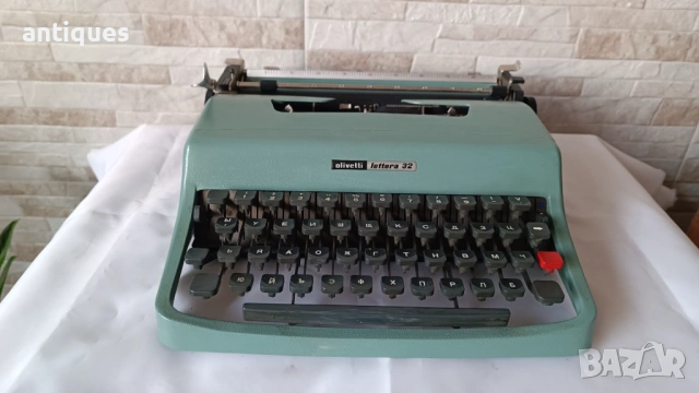 Стара пишеща машина Olivetti Lettera 32 - Italy- 1960" год., снимка 2 - Антикварни и старинни предмети - 53161535