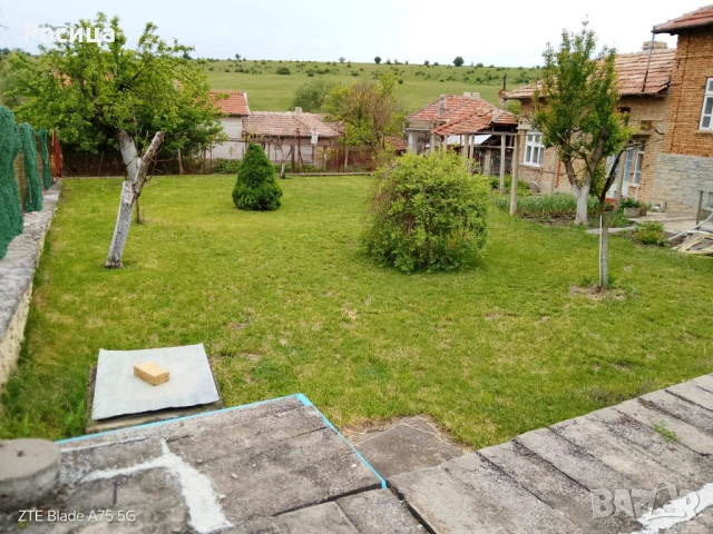 Тухлена къща със стопански постройки, снимка 7 - Къщи - 53474543