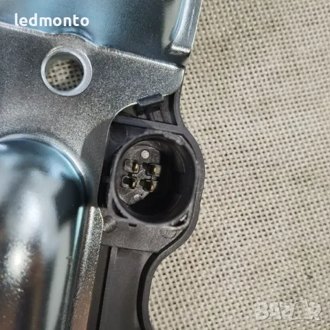 Лайсна, Дръжка за Багажник с Плафони за Заден Номер за Golf , Passat B6, Touran 1TD827574A, снимка 6 - Части - 48868273