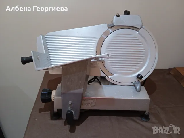 Професионална слайс машина OMAS 180W - 250 мм, снимка 1 - Кухненски роботи - 47373539