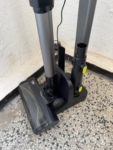 2 в 1 Вертикална Безжична Прахосмукачка BEKO VRT 94929 VI, 450W + Стойка!, снимка 6 - Прахосмукачки - 52722318