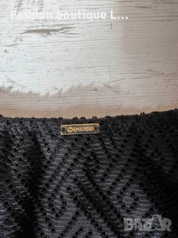 Черен бански с златни детайли М размер долницата е с висока талия и горницата е с подплънки 🖤, снимка 5 - Бански костюми - 52400888