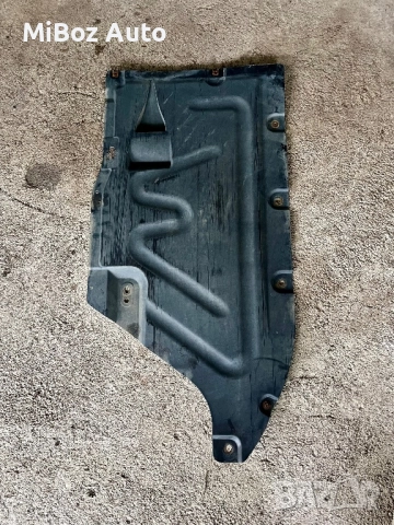 Кора под купето БМВ Е90 BMW