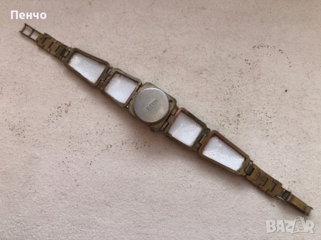 от стар часовник-гривна "ЧАЙКА" - рисуван порцелан, снимка 7 - Антикварни и старинни предмети - 43906348