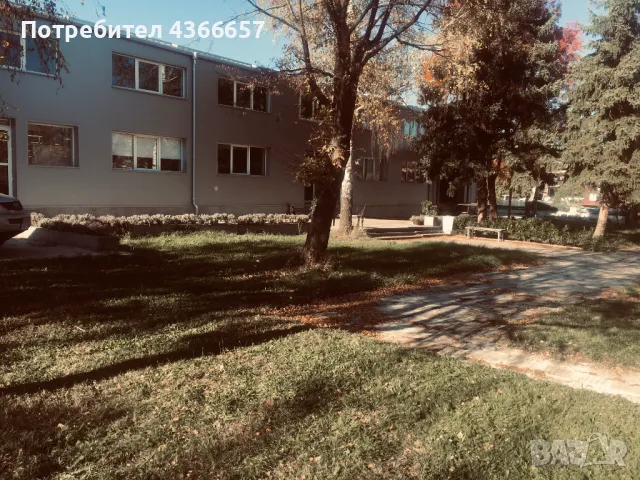 Помещението е с височина 3,5 м., снимка 1