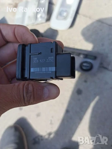 Бутон паркинг спирачка OEM 3C0 927 225 C , VW Passat 6, снимка 4 - Части - 51392786