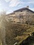 Къща с двор в град Лозница, снимка 1 - Къщи - 44044898