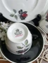Royal Albert Masquerade 1950- 1960 Обожавам порцелан с черен акцент, снимка 3