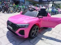 AUDI Акумулаторен джип Audi SQ8 e-tron мет. розов, снимка 1