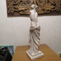 Голяма стара  скулптура, еротика  Венера Милоска - Афродита - Богинята на любовта - 18+, снимка 6 - Декорация за дома - 27959925