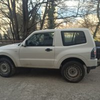 Mitsubishi Pajero 4, снимка 8 - Автомобили и джипове - 43207834