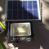Градинска Соларна лампа - прожектор с отделен панел , снимка 2 - Външни лампи - 34484146