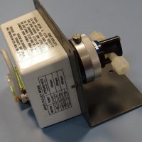 дозираща помпа Fluid-Metering-Inc 300-031R 220V 0-15ml/min, снимка 16 - Резервни части за машини - 37178083