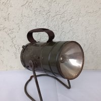 Стар военен сигнален фенер - PERTRIX №675 - 1960г - рядък, снимка 1 - Антикварни и старинни предмети - 39023484