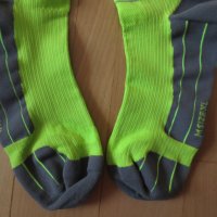 2XU Striped Run Compression Socks, снимка 6 - Мъжки чорапи - 43204449