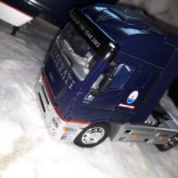 IVECO STRALIS 1:32 DIE-CAST NewRay. Top top  top  model.!, снимка 11 - Колекции - 40818758