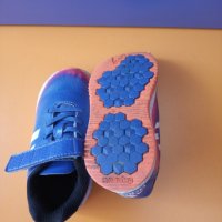 Маратонки Adidas за момиче, снимка 3 - Детски маратонки - 26502726
