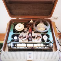 Лампов магнетофон Мелодия МГ-56 1958 г., снимка 1 - Антикварни и старинни предмети - 43592078