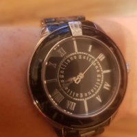 Часовник на Galliano , снимка 1 - Дамски - 38607087