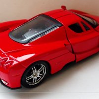 Ferrari Enzo Maisto 1:24, снимка 7 - Колекции - 43294771