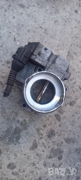 Дроселова клапа Audi A4 B7 2.0 TDI, снимка 1