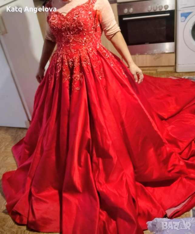  Булченска  червена рокля, снимка 1