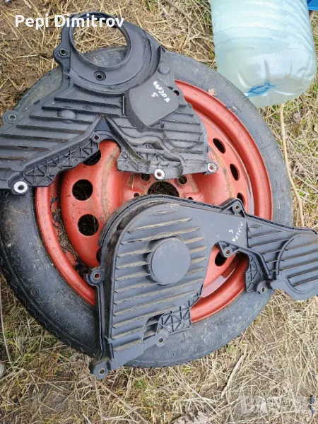 Горен и долен капак Капак ангренажен ремък горен за Мазда 5.RF7J10510., снимка 1