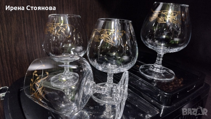 Bohemia Isabelle Cristal. Кристални чаши за коняк. Златни флорални мотиви.
, снимка 1