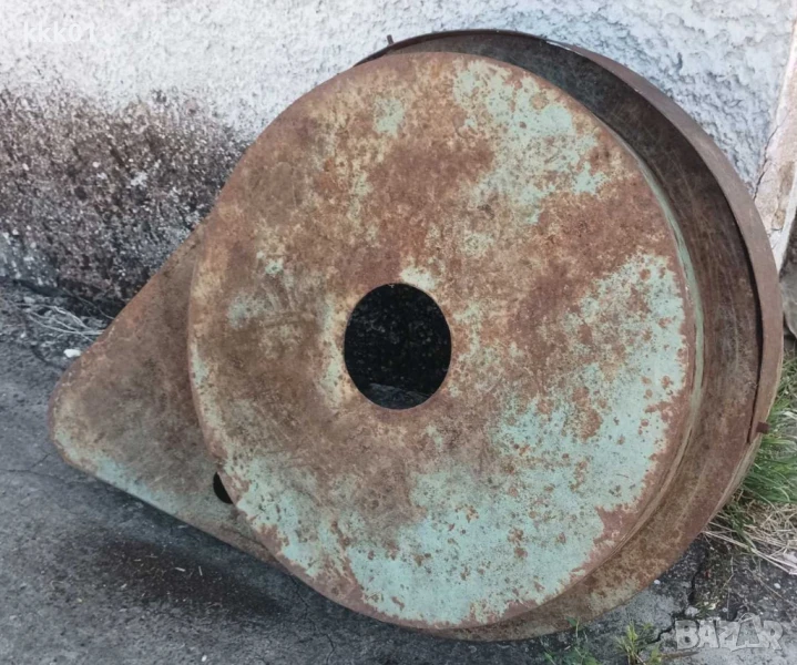 Предпазен капак съединител/маховик ексцентър преса тип ПЕ40А, снимка 1