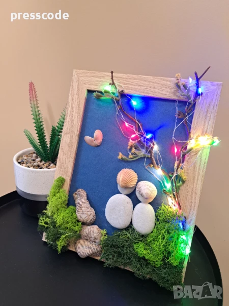 Светеща картина с камъни, миди и скандинавски мъх , снимка 1