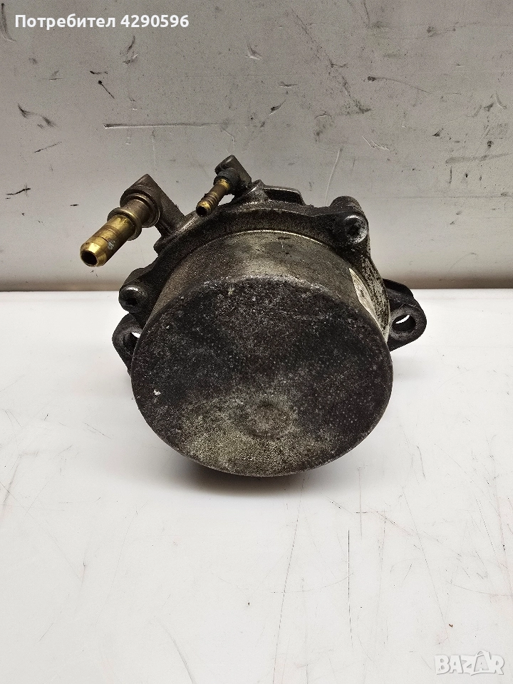 Вакуум помпа за Opel 1.3 / Опел 1,3 дизел , снимка 1