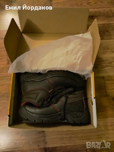 Продавам работни обувки, снимка 1