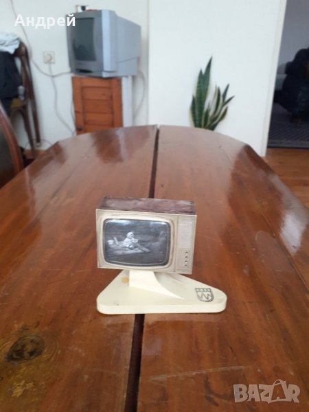 Стар сувенир Телевизорче СЗС, снимка 1