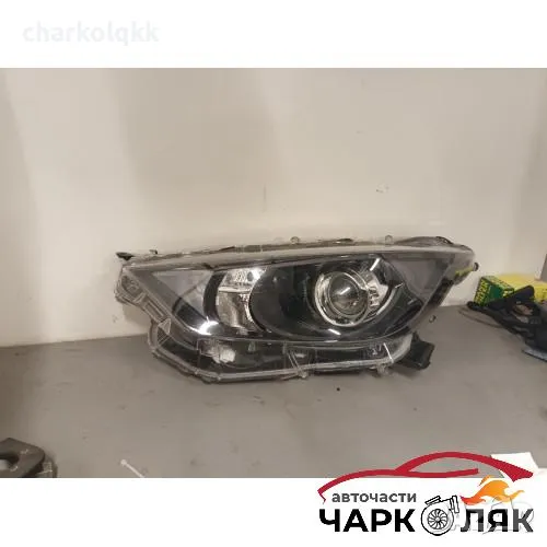 Фар ляв тойота ярис 20г, снимка 1