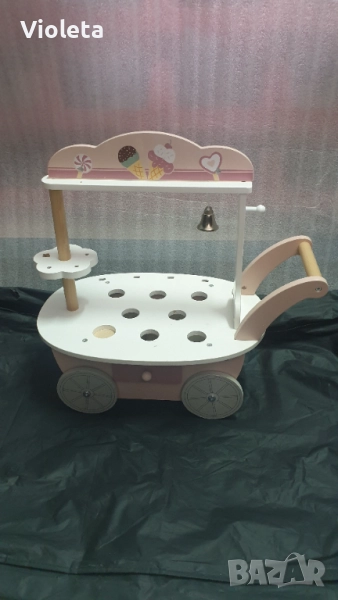 Дървена количка и магазин за сладолед от Polar B, снимка 1