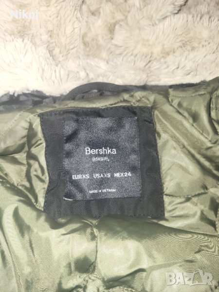 Яке Bershka, снимка 1