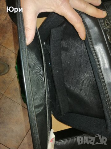 Продавам отлична черна кожена чанта за лаптоп 13-14",TARGUS, снимка 10 - Части за лаптопи - 43716247