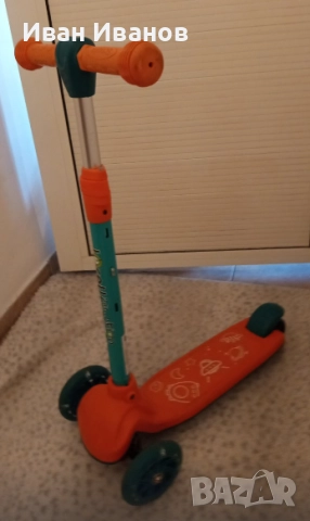 Детска тротинетка със светещи гуми, снимка 2 - Скутери и тротинетки - 51948858
