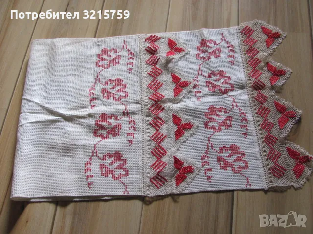 Стара кърпа,ръчна бродерия и ръчно плетена дантела, снимка 3 - Антикварни и старинни предмети - 48929472