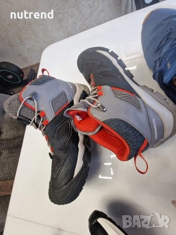 туристически обувки / боти / високи обувки / детски боти / номер 36