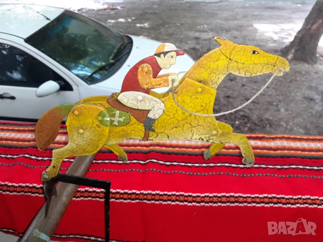 Стара американска играчка - жокей