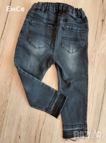 Дънки с бродерия, снимка 2 - Детски панталони и дънки - 28100804