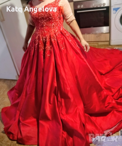  Булченска  червена рокля