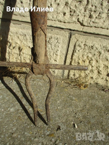 Стари масивни ковани вили за изваждане на цвекло 2 броя, снимка 7 - Други инструменти - 50906970