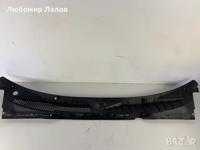 Кора под чистачките Nissan Terano II 66862-0F000, снимка 2 - Части - 50071524